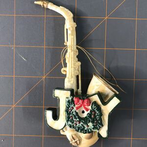 Holiday Ornament Saxophone‎ Joy Wreath
